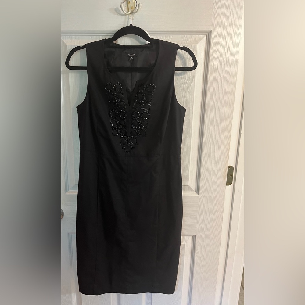 Elegant Black Sleeveless Dress